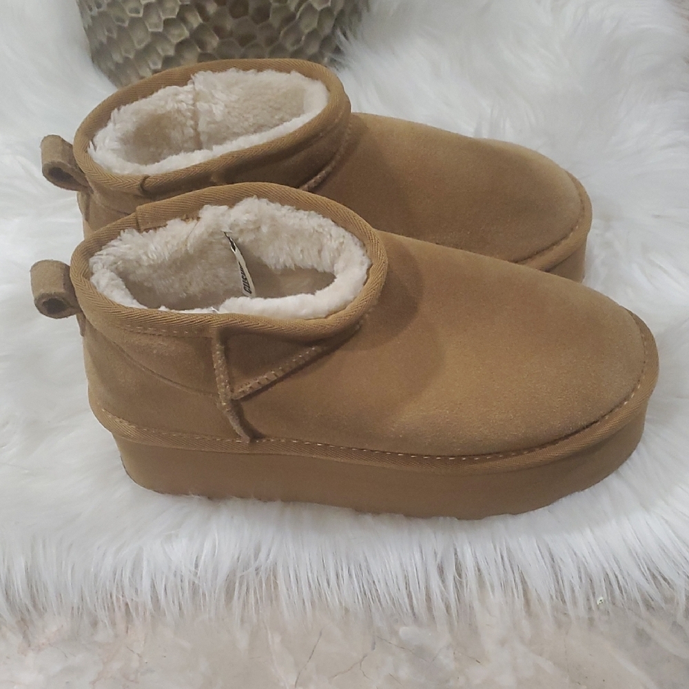 Cushion aire Tan Wedge Winter Boots - Picture 14 of 16